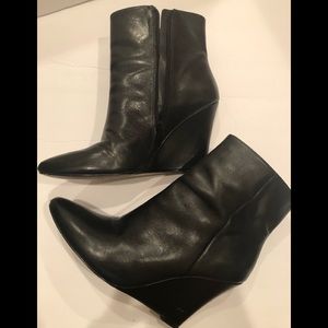 Ann Taylor black wedge booties